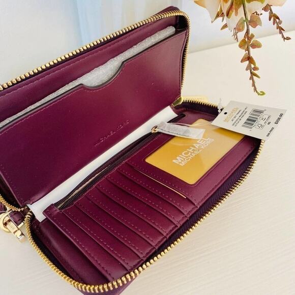 Michael Kors jet set wallet phone case mulberry signature new - Picture 4 of 5